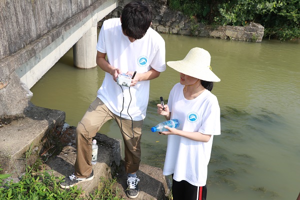 2f58c449e378473890abcf171c49c9d4.jpg IMG8_8793.jpg