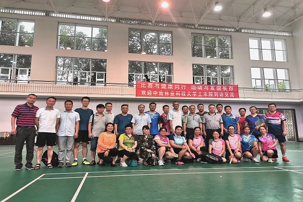 e03c0e3eb9744c6e972e3ce69378c840.jpg E98D1EE2F45190B65DC6325B3F61B34800.jpg