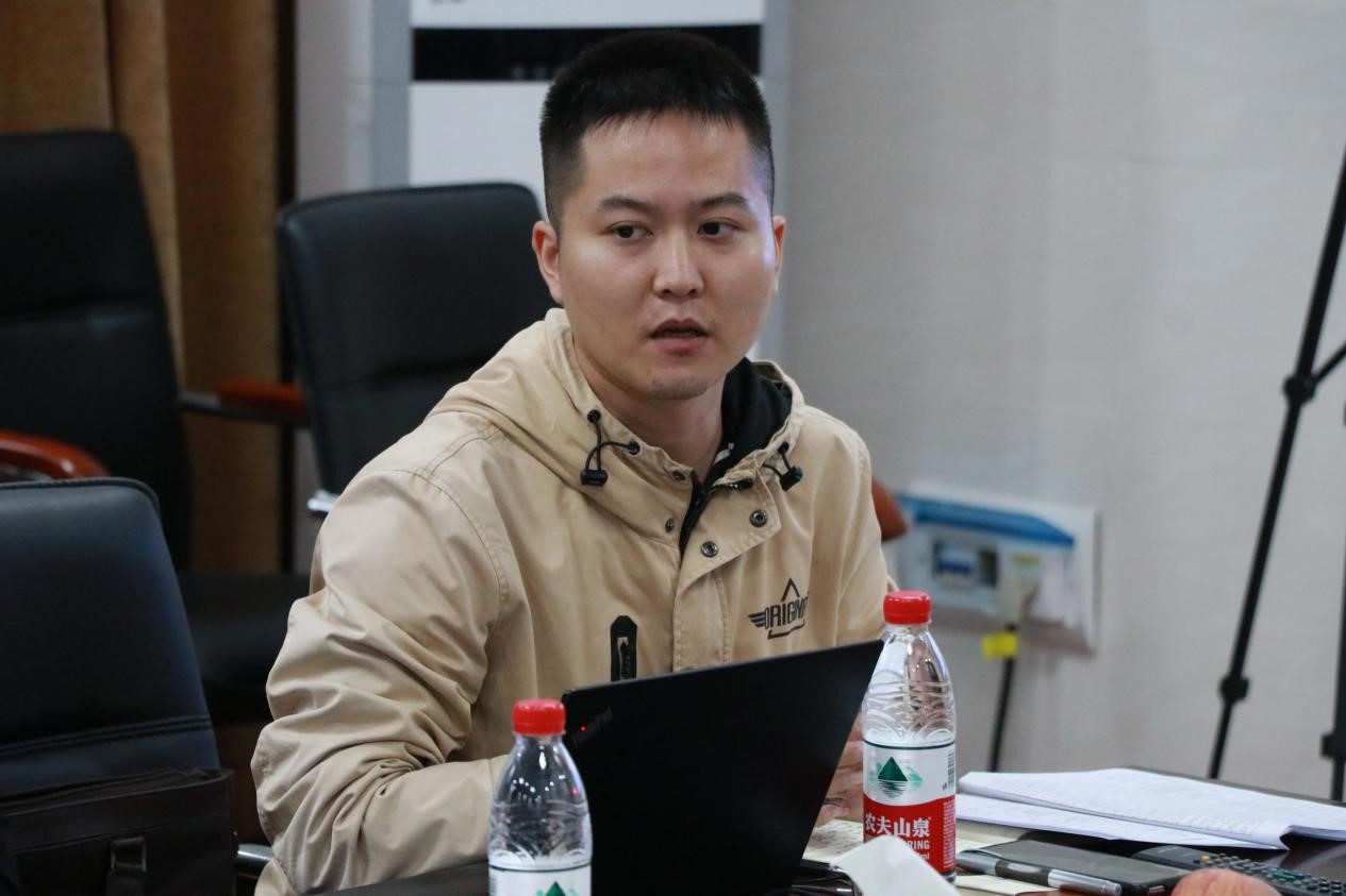 25cbbdb6203e4c0ea3964c110d20c728.jpg 25cbbdb6203e4c0ea3964c110d20c728.jpg