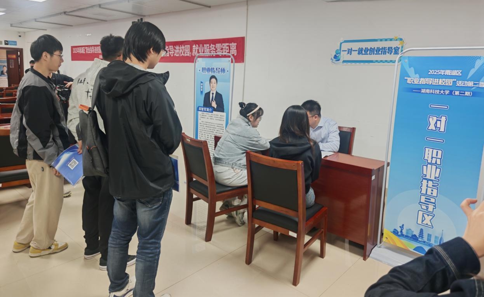 bf0b378d1b2a45f28a747395ff754220.jpg bf0b378d1b2a45f28a747395ff754220.jpg