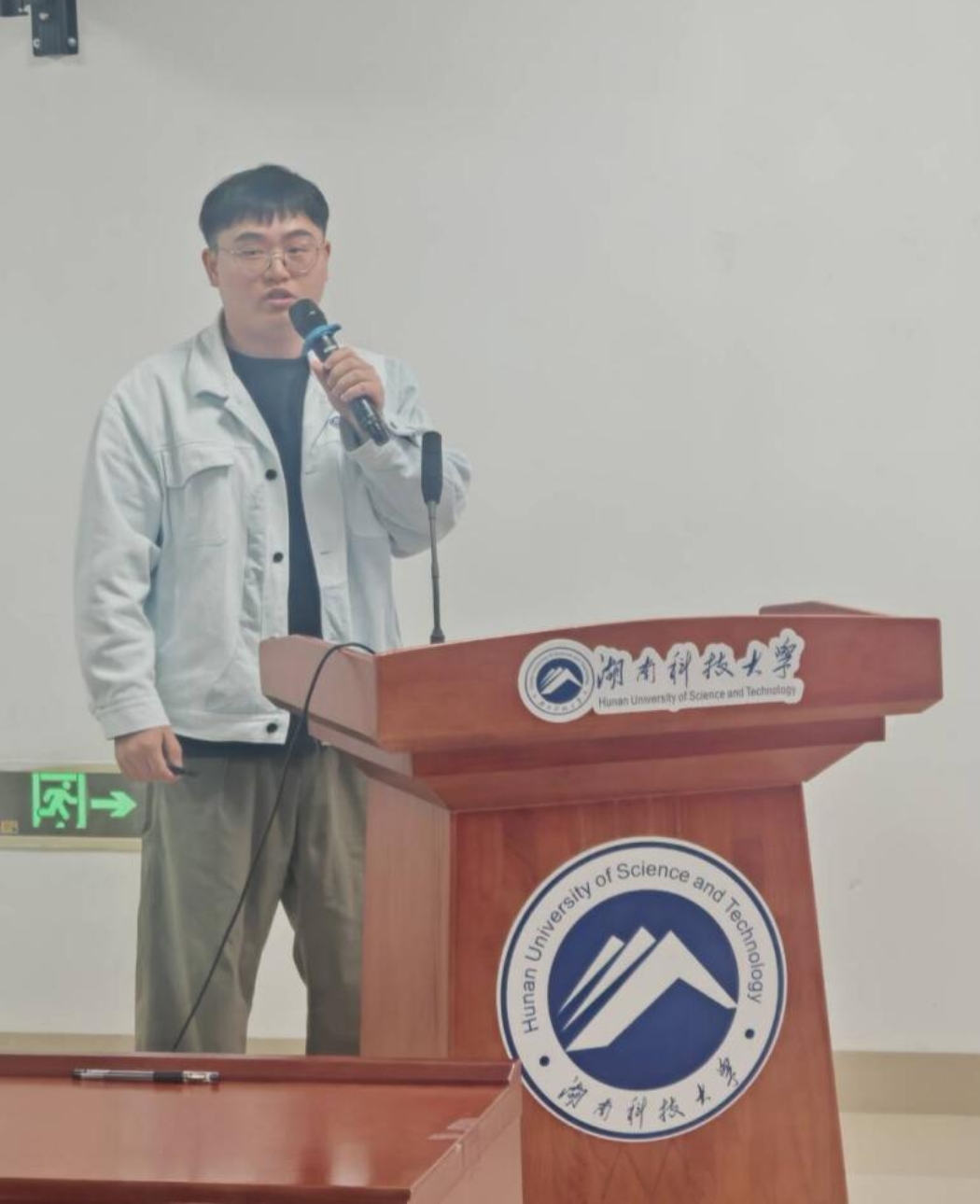 cc56e7b16a644543a895d2562d819d93.jpg cc56e7b16a644543a895d2562d819d93.jpg